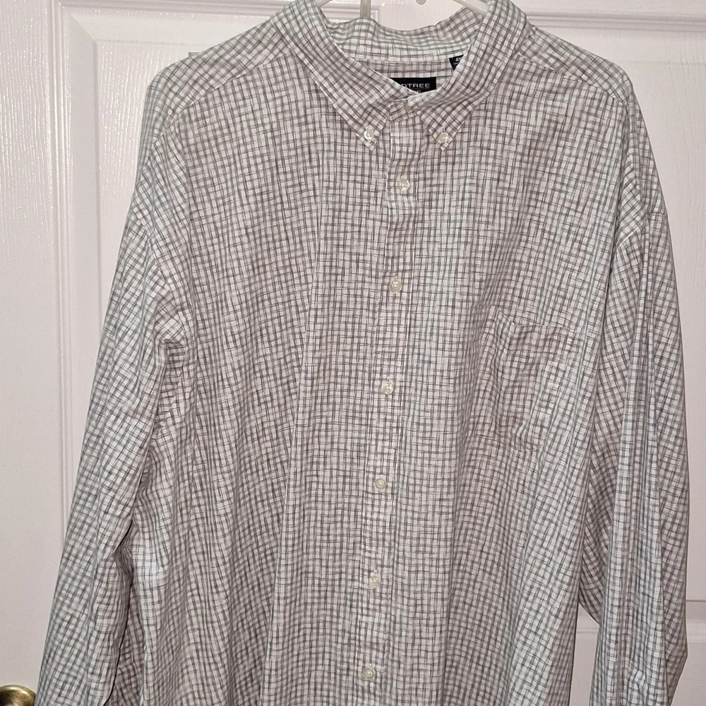 L mens Roundtree & Yorke button down long sleeve shirt 4XB